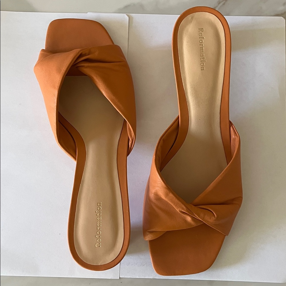 Reformation Orange Knotted Leather Slide Mules - Picture 7 of 7